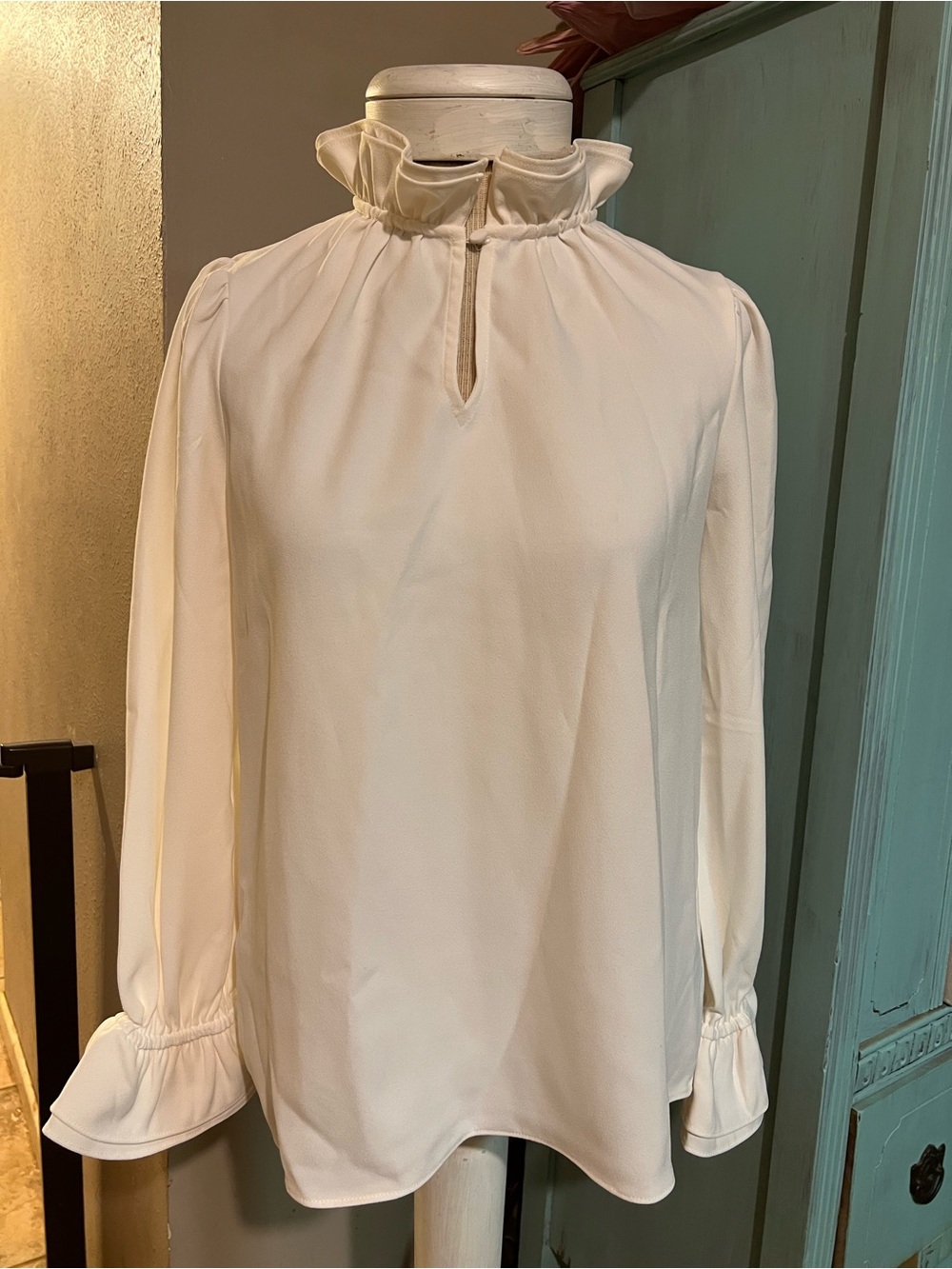 J.Crew Ivory Ruffle Standup Mock Neck 365 Crepe Wrinkle Resistant Shirt X-Small